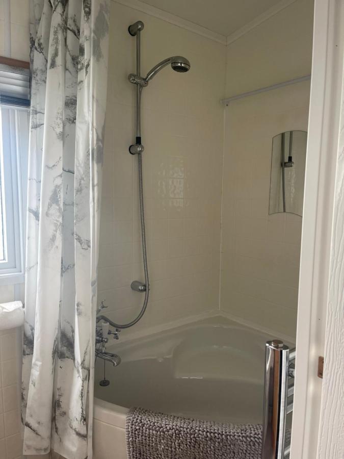 Immaculate 2-Bed Lodge In Monreith Ньютон Стюарт Экстерьер фото